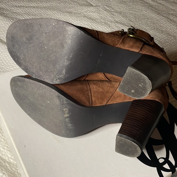 Nine West Suede bootie size 7.5 - Picture 11 of 12